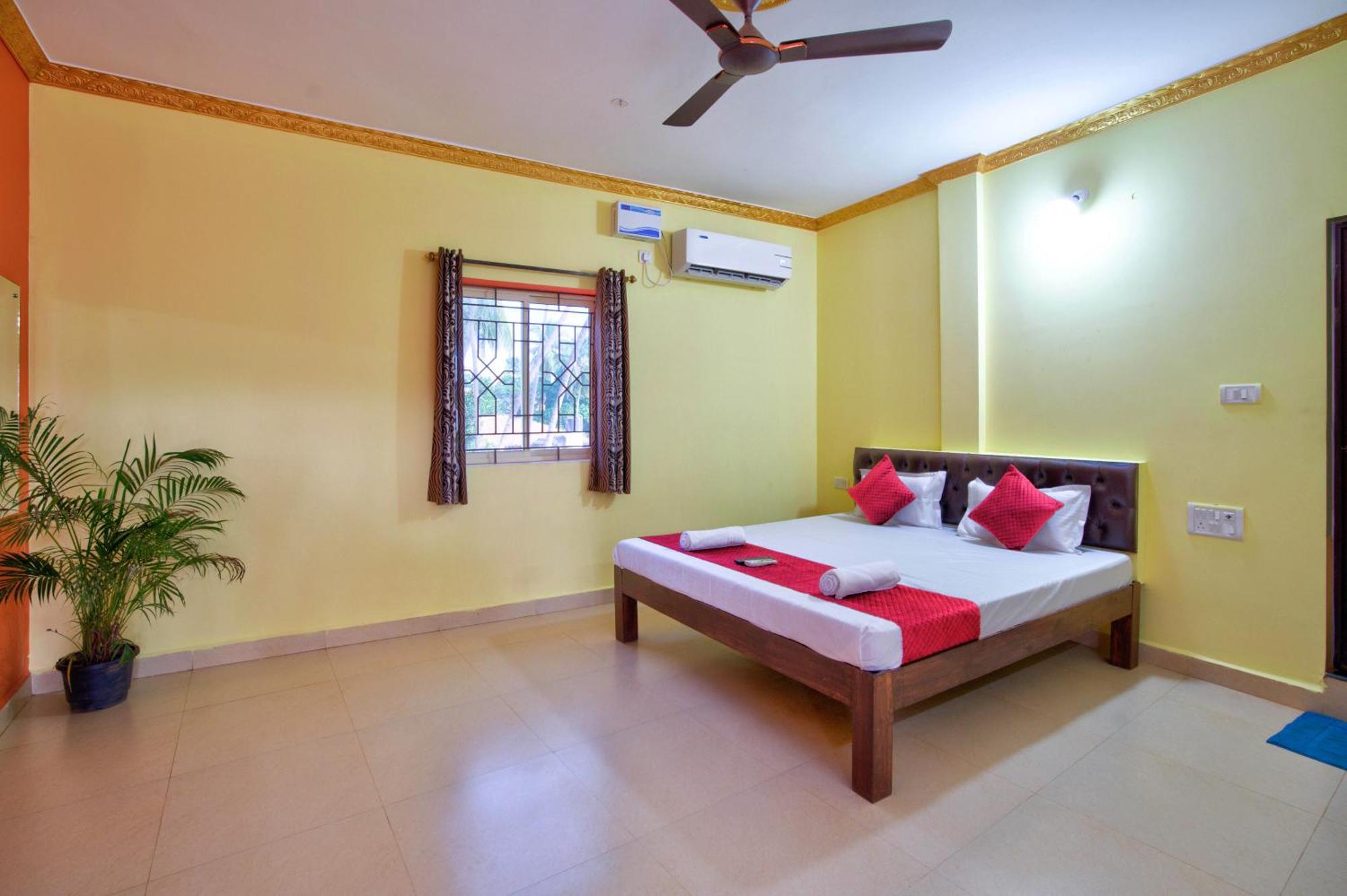 Hotel Savita Calangute Exterior photo